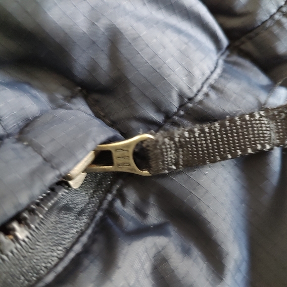 XL Gap Jacket - Picture 7 of 11